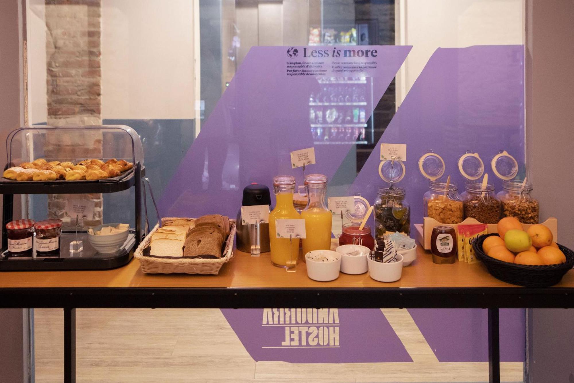 Font Andorra Hostel La Massana Zewnętrze zdjęcie